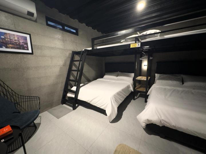 Bedroom 4 with loft bunk